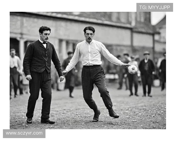 足球伯乐：从草根到世界巨星的幕后推手与心路历程